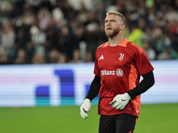 Thủ môn trước: Digregorio không phù hợp với Juventus vì anh ta thiếu kinh nghiệm trong việc đối phó 