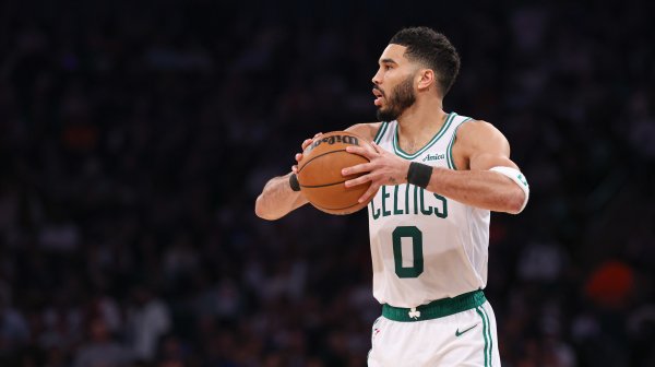 Tatum: Nghĩ lại hàng ngàn lần, điều gì sẽ xảy ra nếu tôi không bị thương, tôi đã tụt lại sau 2-3 lần và lật bàn