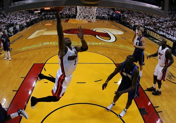 Wade: Khó khăn thực sự trong việc giành chức vô địch là bù đắp cho những điểm yếu của mọi người. Ví dụ, tôi không thể ghi được 40+ và tính đến việc phòng thủ.
