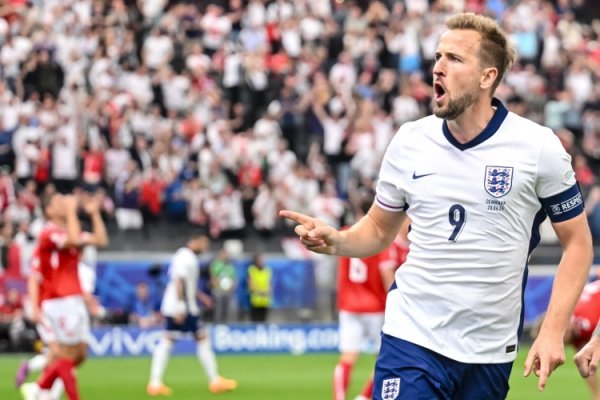 Shearer: Kane có thể chơi ở Ba