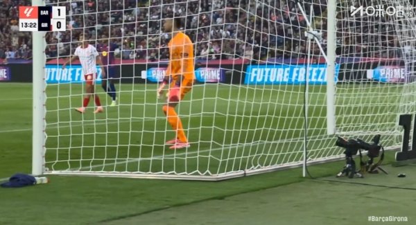 Xin Chúa hãy mang Messi đến!