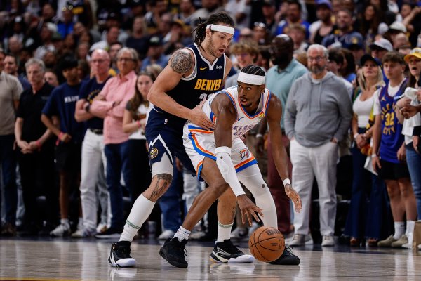 Điểm một bữa tiệc! Mùa giải mới chỉ mới bắt đầu được 6 ngày mà đã có 3 cá nhân ghi bàn trên 50 tuổi.