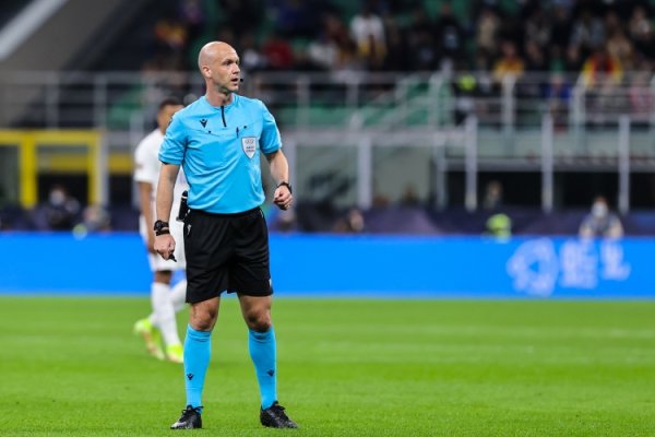 Thể thao thế giới: Anthony Taylor lần thứ 6 đè bẹp Barcelona. Anh có 2 trận thắng, 2 trận hòa và 1 t