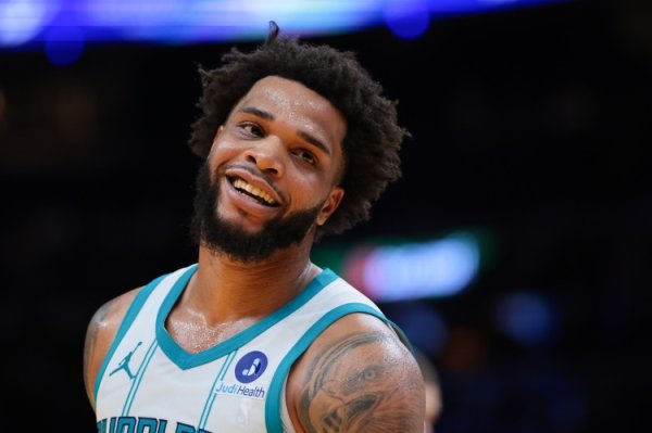 đấu với Lakers trên sân nhà! Quan chức của Hornets: Trạng thái Miles Bridges được nâng cấp thành có 