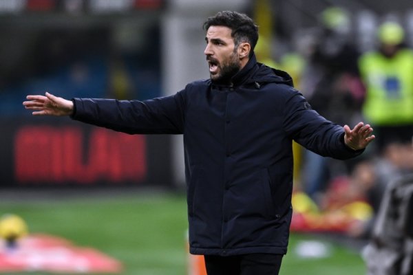 Chủ tịch Como: Cesc Fabregas chưa bao giờ nói muốn ra đi nhưng tôi đã yêu cầu anh ấy cân nhắc người 