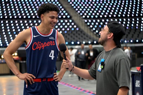 Vẫn còn cơ hội! Harden cướp bó